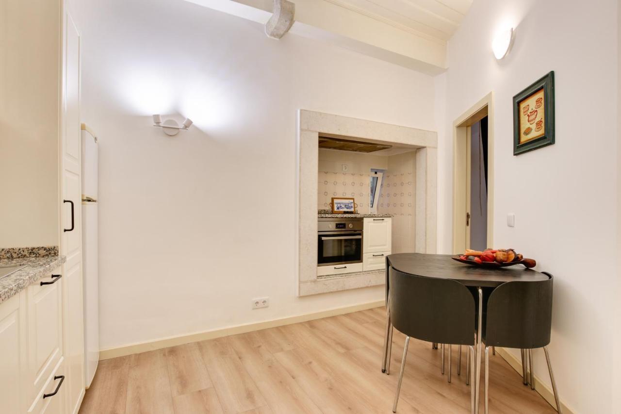 Charming New Apartment In The Heart Of Lissabon Buitenkant foto